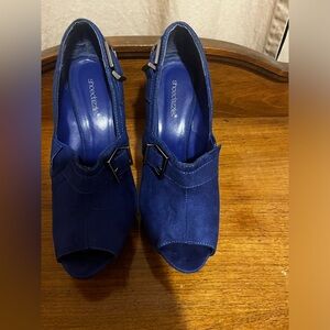 Open Toe Blue Suede Buckle Heel